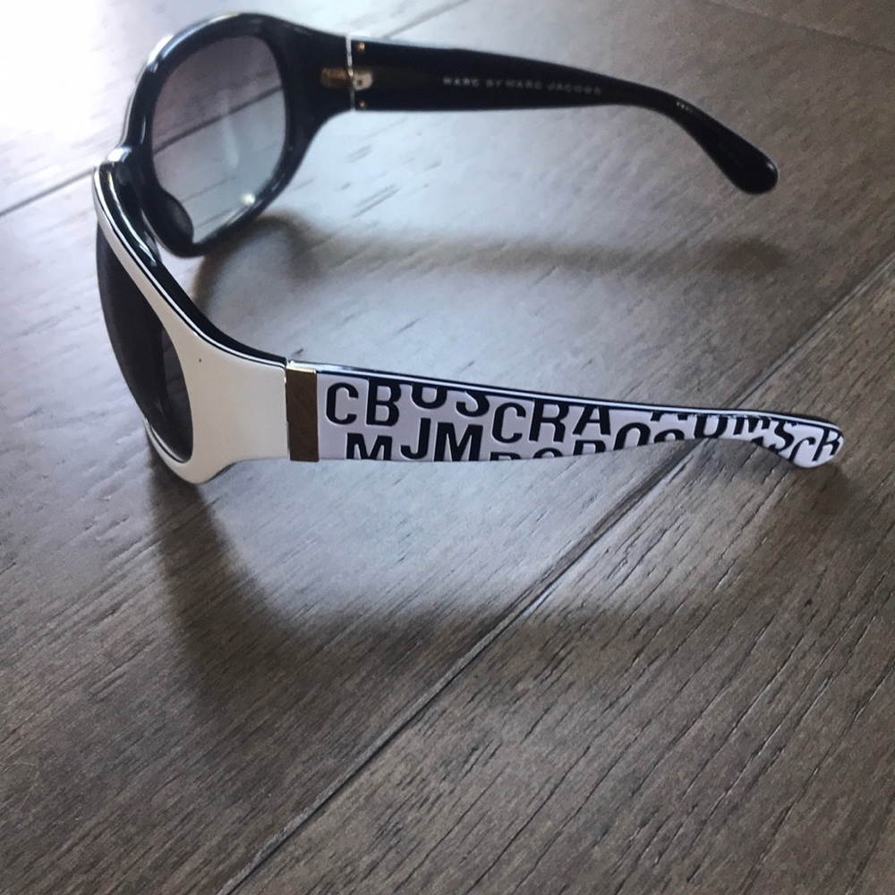 MARC JACOBS SUNGLASSES!